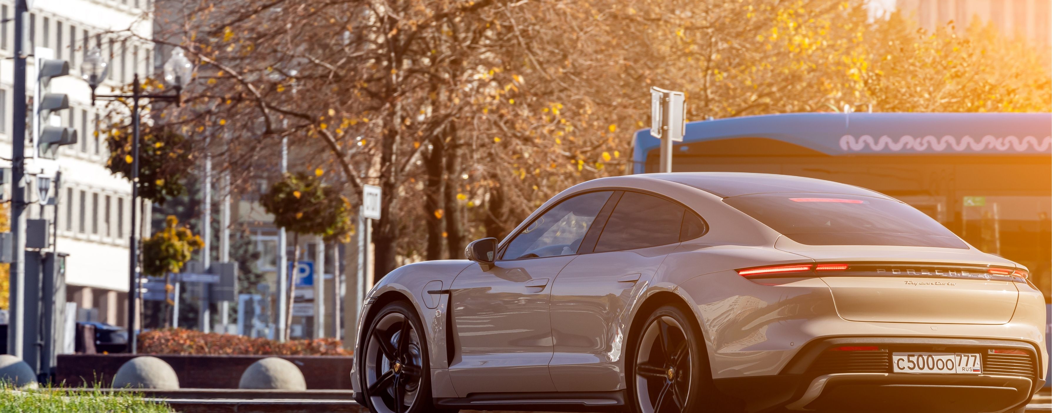 Porsche Yine Zirvede