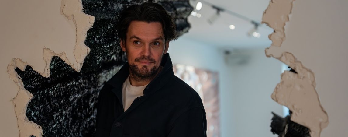 Tom Fellows’dan “Concentrate” Sergisi: Zamanın Yüzeyde Bıraktığı İz